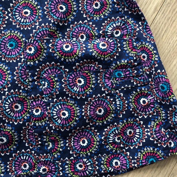 Vera Bradley scrub top - Picture 2 of 4